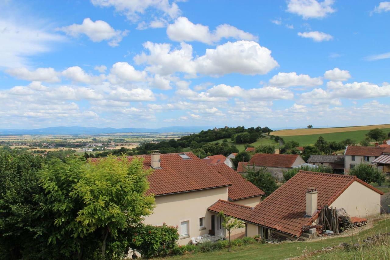 "Les Monnats" Gite 8 Personnes A La Campagne Chaptuzat Exterior foto